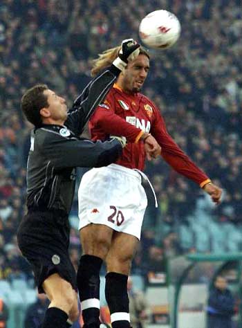 每体：亚马尔成西甲遭种族歧视最多球员，占比超维尼修斯一倍（每体：亚马尔成西甲遭种族歧视最严重球员，比例为维尼修斯的两倍）