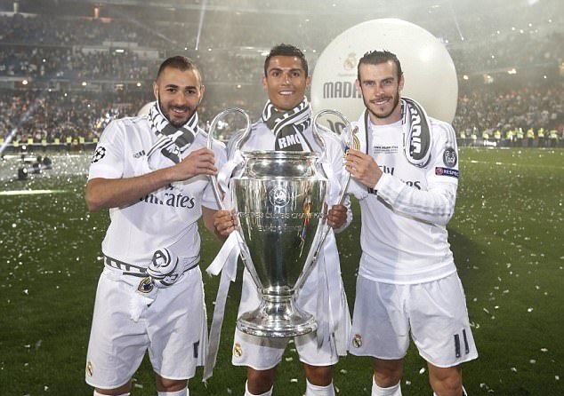 李玮锋：联赛中轴都是外援造成国足没人，这两年踢球孩子多了（李玮锋：联赛中轴被外援占据致国足用人荒，近两年踢球的孩子多了）