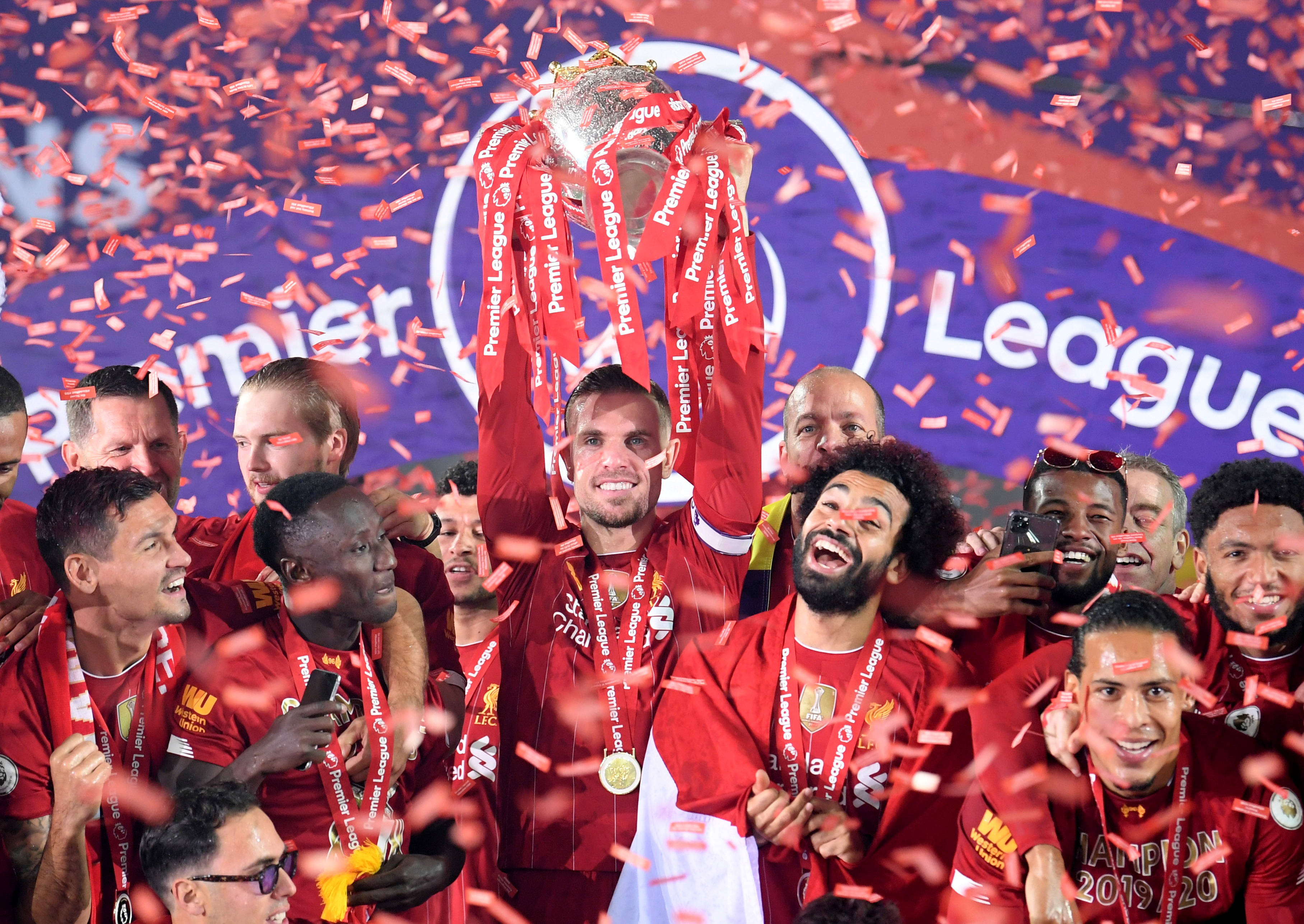 每体：巴萨认为加维的伤与23年那次没关系，将严格按计划康复（每体：巴萨称加维此次伤势与23年无关，康复将按计划严格推进）