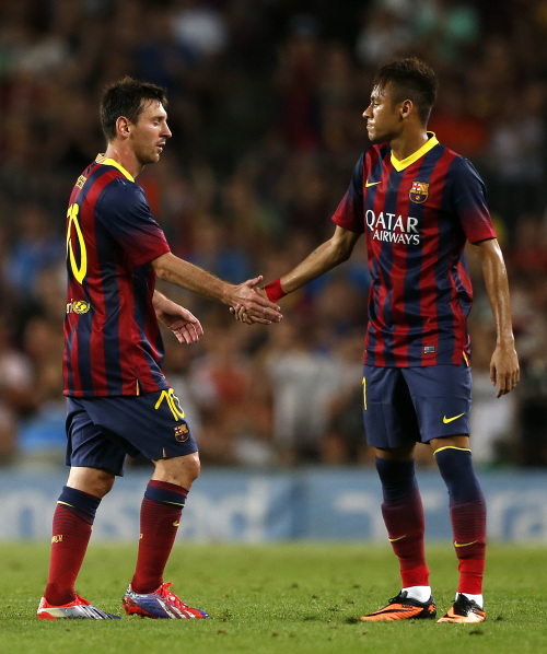 布里奇斯&塞克斯顿同砍20+，黄蜂终结7连败（布里奇斯与塞克斯顿各砍20+，黄蜂止住七连败）