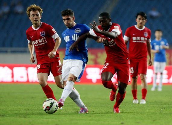 奥巴梅扬：当年我从巴萨去切尔西是一个巨大的错误（奥巴梅扬：从巴萨转投切尔西是我职业生涯的一次重大失误）