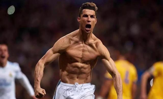 2米门将&“6国元帅”：两名法国球员随阿森纳U16夺冠（两位法国小将随阿森纳U16夺冠：2米门神与“六国元帅”）