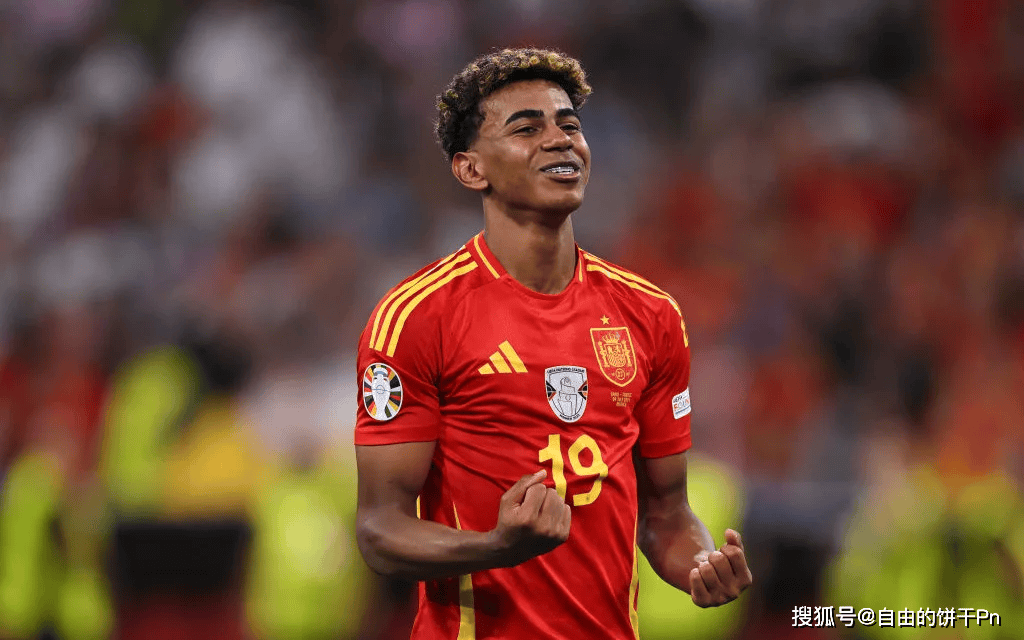 迈阿密国际主场优势分析：决赛单场定胜负，主场草皮契合战术发挥（迈阿密国际主场加成解读：决赛一战定冠军，草皮条件更匹配战术执行）