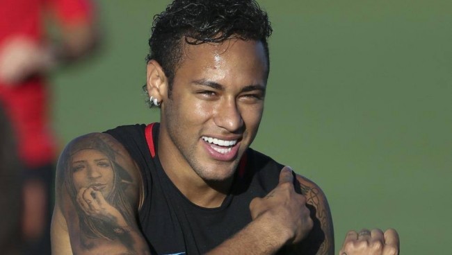 亚马尔被换下后不太高兴？弗里克打趣：下场我就让亚马尔替补（亚马尔被换后显不悦？弗里克笑称：下一场让他坐替补）