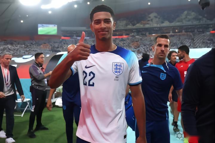 蒯曼三线作战经受住考验！国乒男队主力待补强，年轻选手未达标准（蒯曼三线出击扛住考验，国乒男队主力仍需补强，年轻梯队未达标）