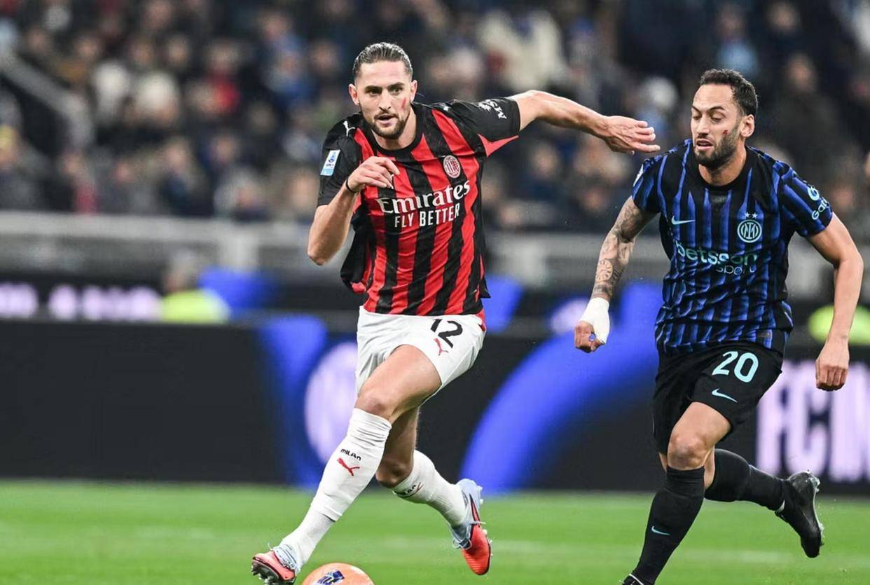 自威廉以来，埃斯特旺是首位连续3场欧冠进球的切尔西球员（埃斯特旺成为威廉后首位欧冠三连场破门的切尔西球员）