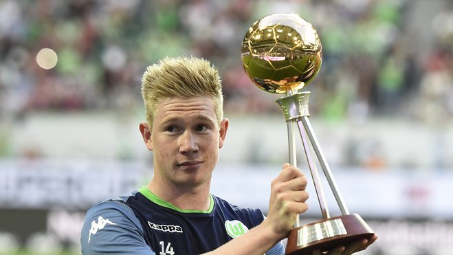 这脚传球是不是开挂？（这一脚传球逆天了吧？）